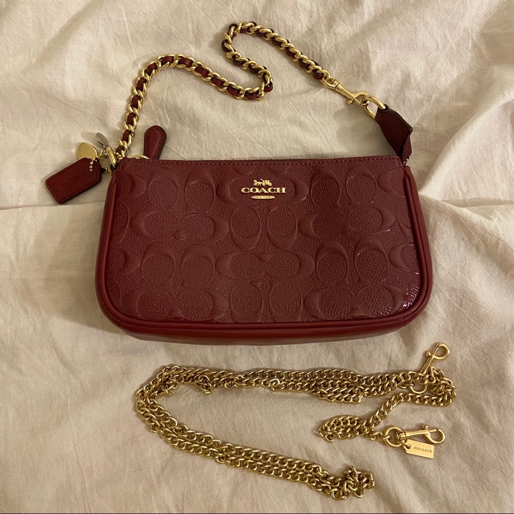 EUC COACH Embossed Patent Leather Clutch/Wristlet